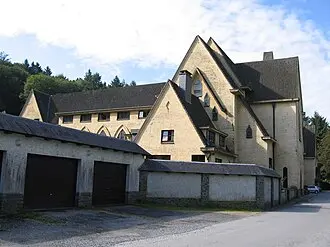 Abbaye Notre-Dame de Cordemois dans le méandre de la Semois – façade Henri Vaes (1930-1935)