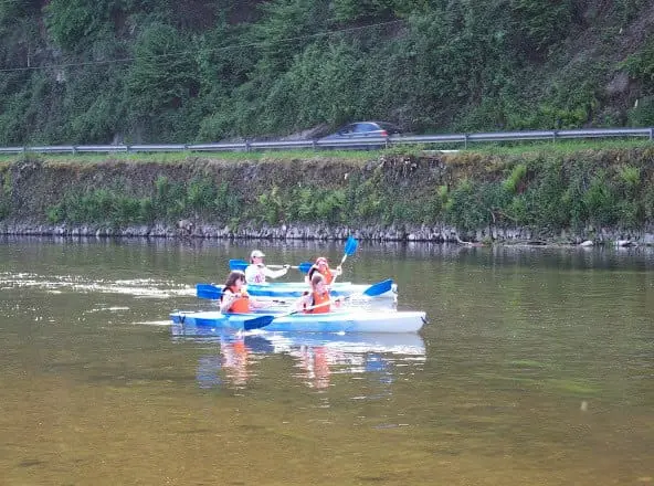 Coucher de soleil sur la Semois – alternative slow tourism à la Lesse