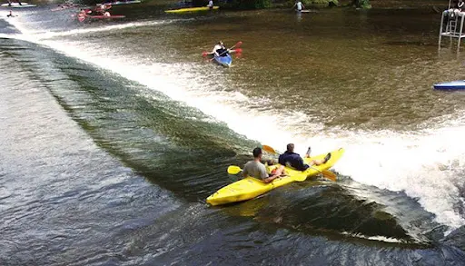 Rapides légers de la Lesse en kayak