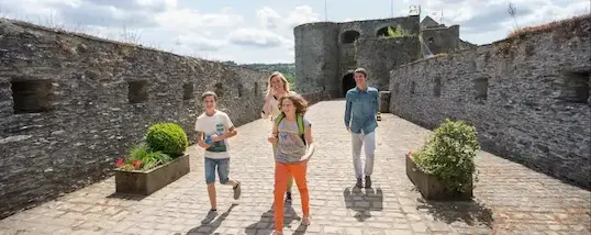 Intérieur de la forteresse médiévale du Château de Bouillon