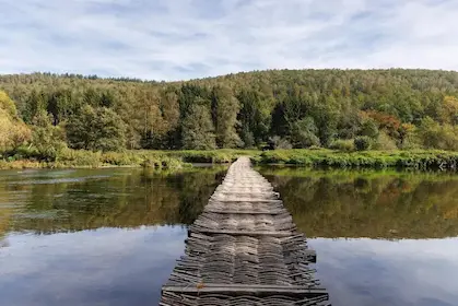 Le pont de claies vu depuis la rive côté Chairière