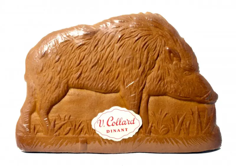 Couques de Dinant sculptées en moules bois colorées